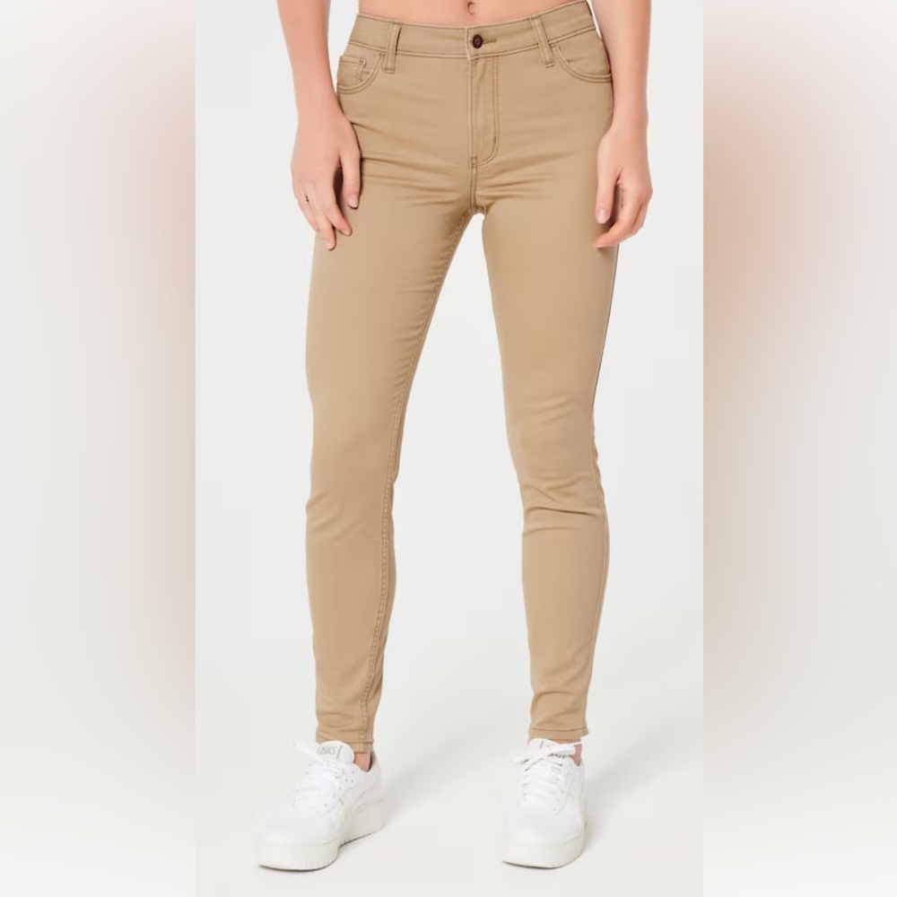 Hollister High-Rise Khaki Skinny Pants, Never Used